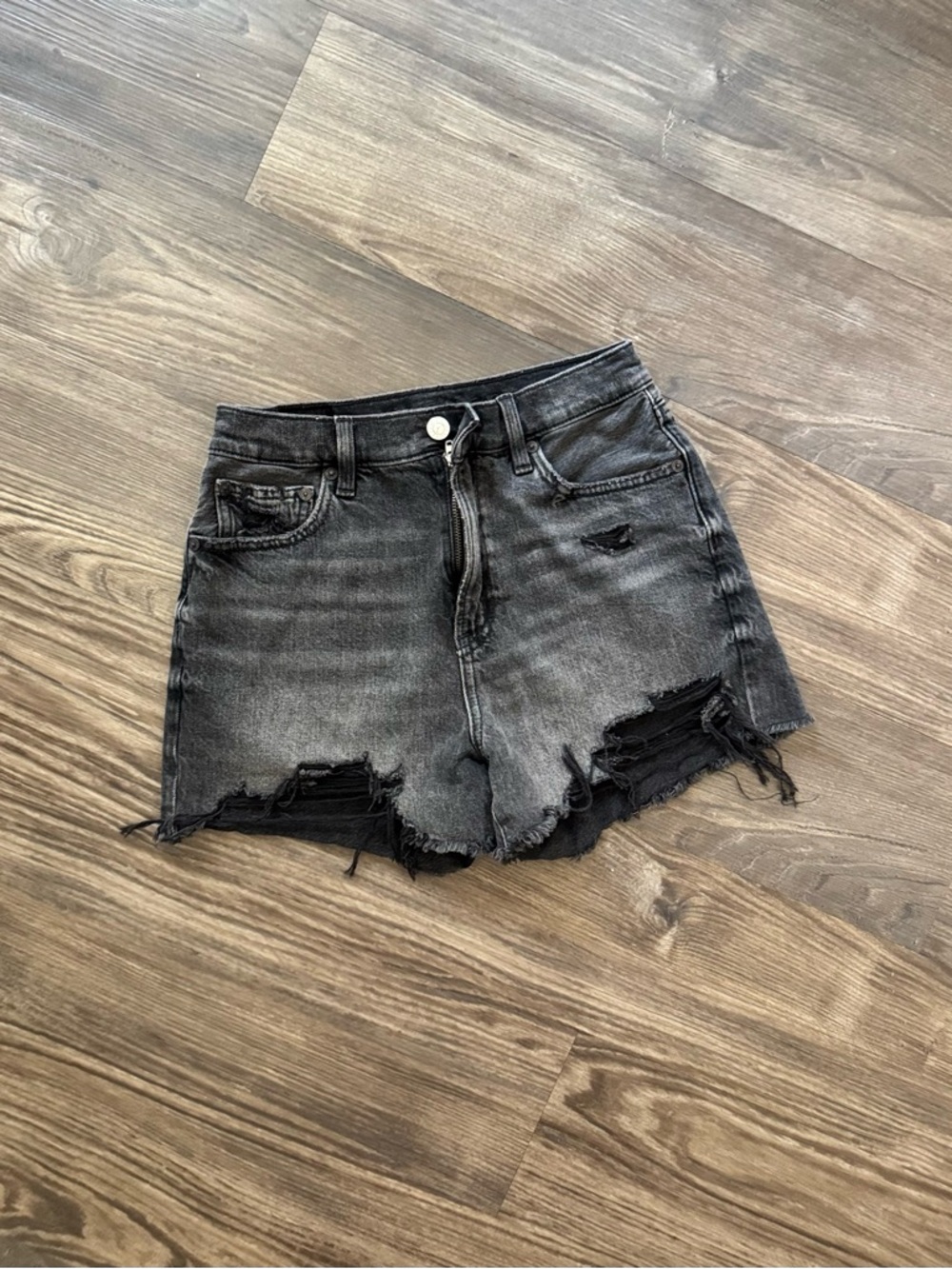 American Eagle Black High Rise Cutoff Frayed Denim Shorts  - Grunge Sz 0